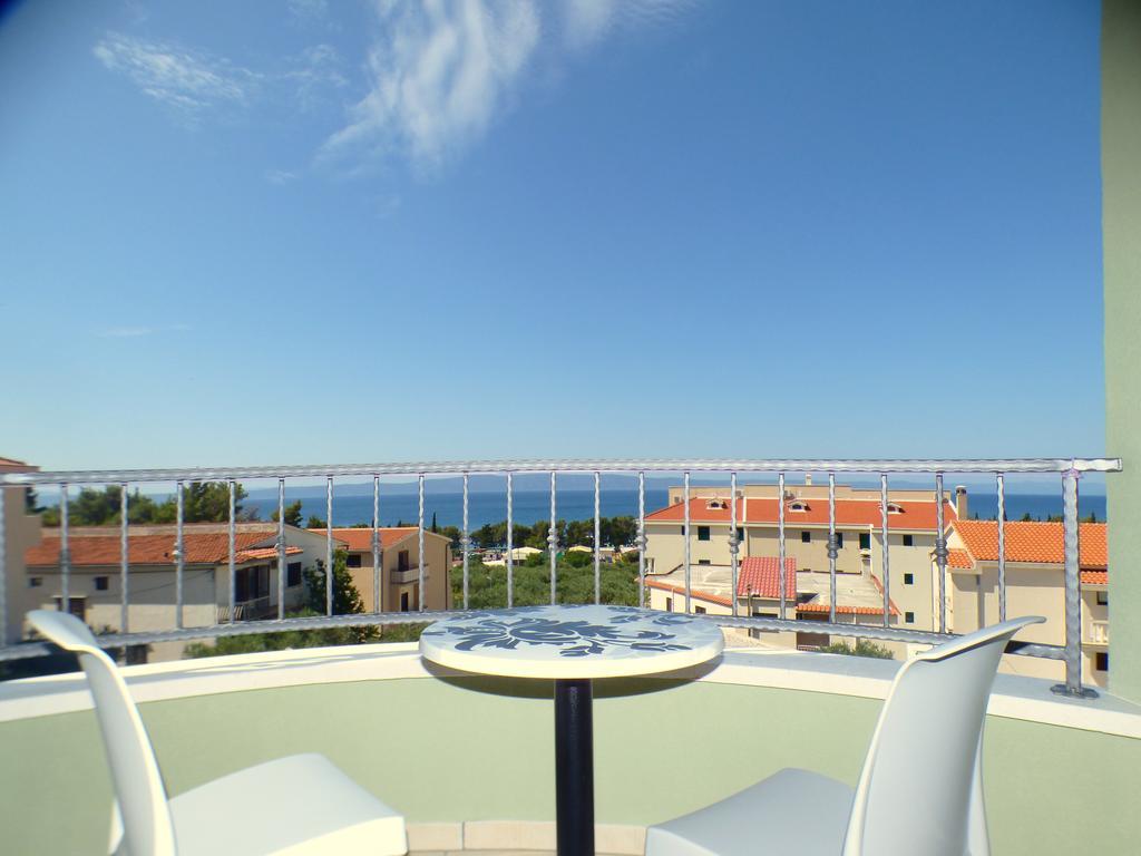 Apartments Hermes Тучепи Екстер'єр фото