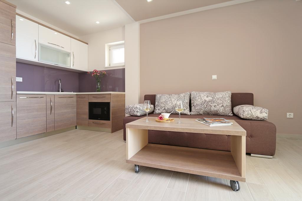 Apartments Hermes Тучепи Екстер'єр фото