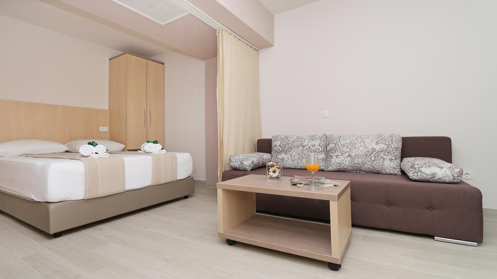 Apartments Hermes Тучепи Екстер'єр фото