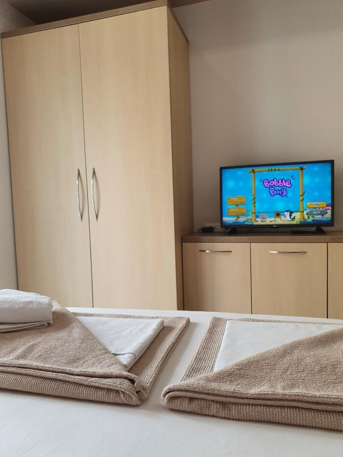 Apartments Hermes Тучепи Екстер'єр фото
